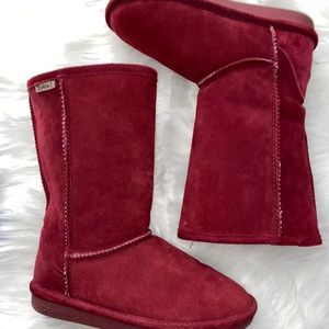 Super cozy tall BearPaw winter boots...